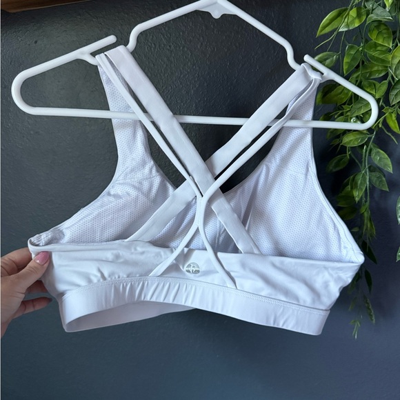 Running Girl Set of Teal, Black, and White Sports Bras - Picture 11 of 15